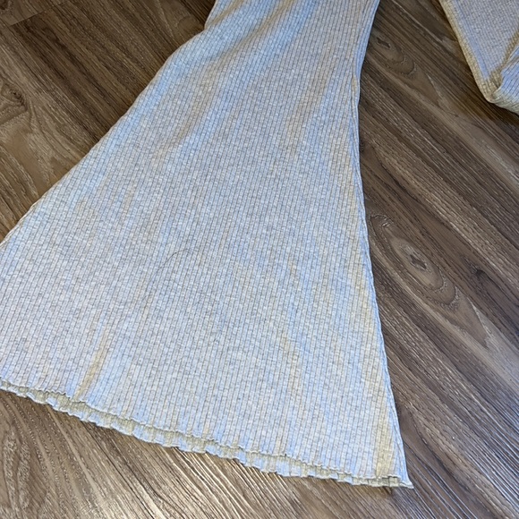 Aerie gray flared ribbed legging - Picture 2 of 5